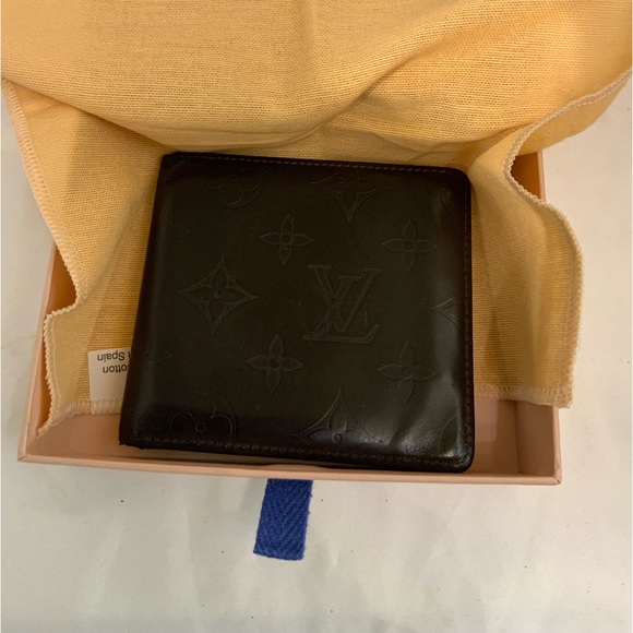 Louis Vuitton leather wallet - Picture 1 of 8